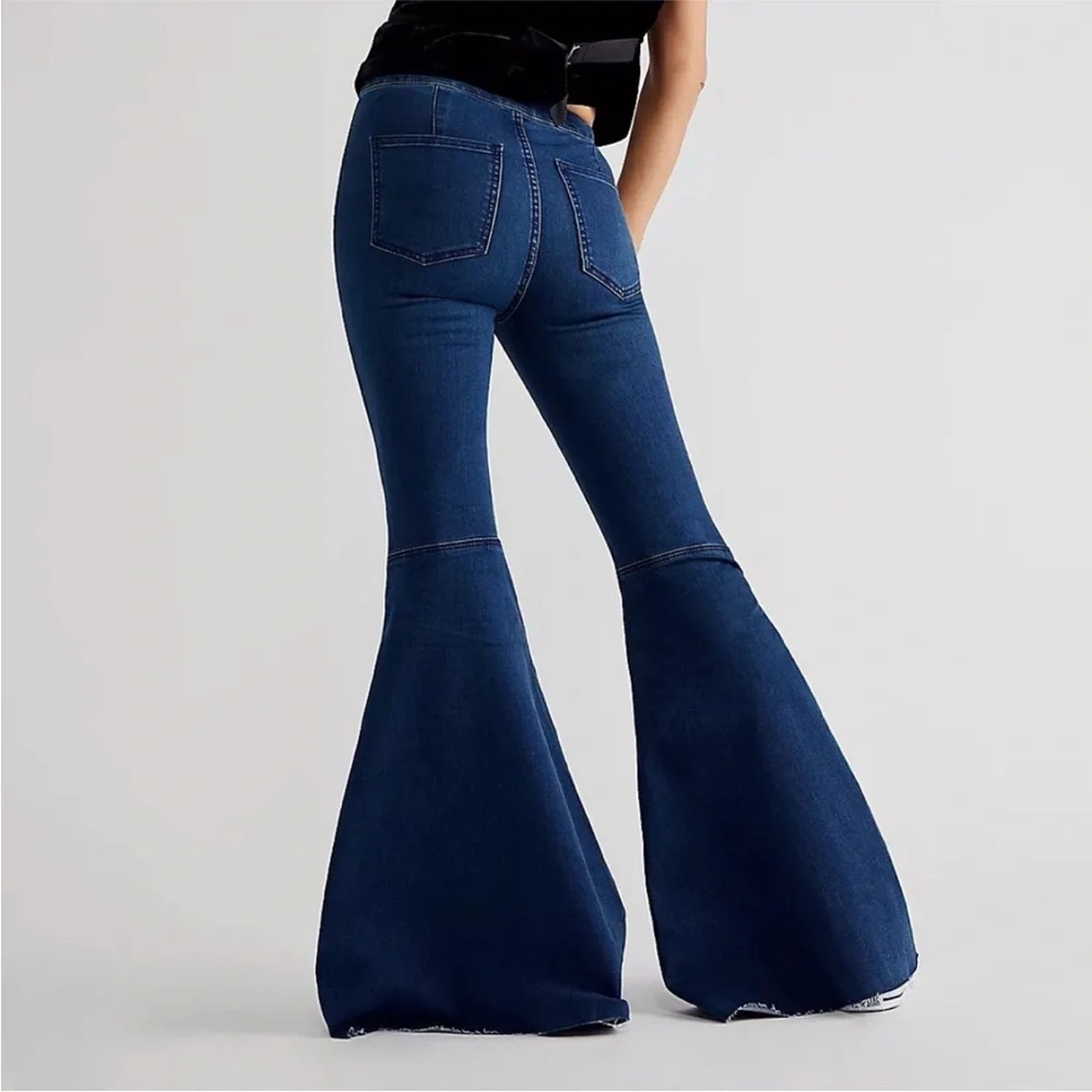 NWOT Free People Penny Pull-On Flare Jeans - Size 28 - Picture 1 of 11
